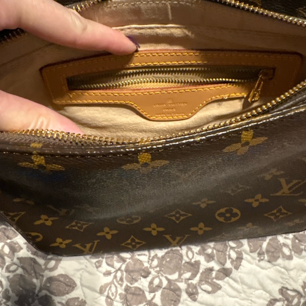 Louis Vuitton Brown and Gold Monogram Shoulder Bag - Picture 2 of 3